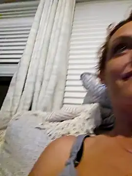 Snapshot of Dixiefaye_Pika chatting on February 2025 04:42:01 AM Dixiefaye Pika online show from February 2025 04:42:01 AM