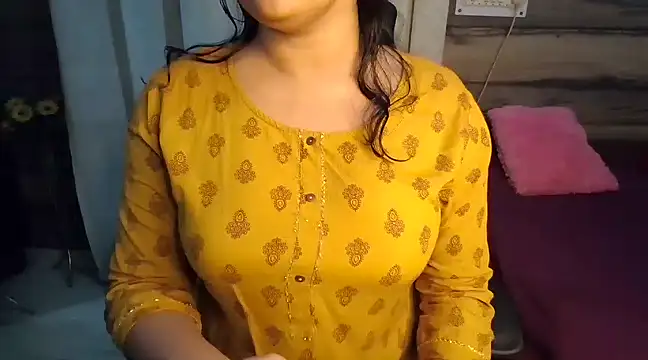 Snapshot of Trezza chatting on January 2025 10:22:02 AM Trezza online show from January 2025 10:22:02 AM