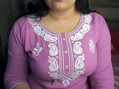 Snapshot of Trezza chatting on September 2025 08:10:02 PM Trezza online show from September 2025 08:10:02 PM