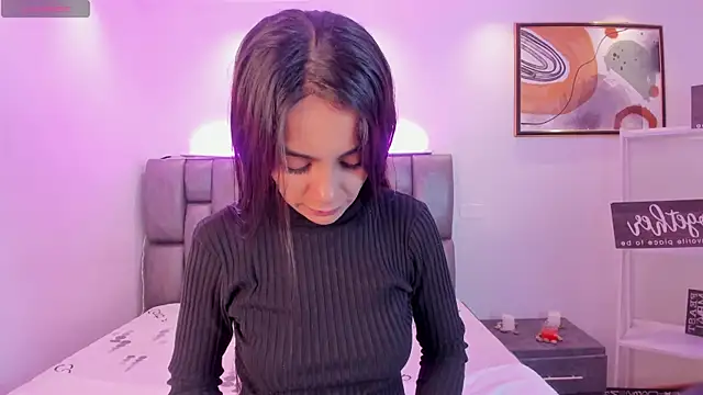 Snapshot of martina_mancini chatting on March 2025 12:22:01 PM martina mancini online show from March 2025 12:22:01 PM