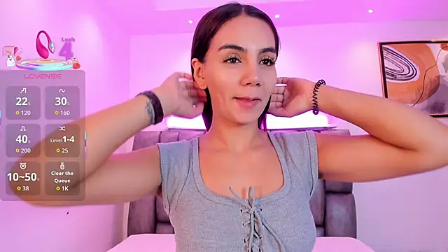 Snapshot of martina_mancini chatting on November 2025 12:41:02 PM martina mancini online show from November 2025 12:41:02 PM