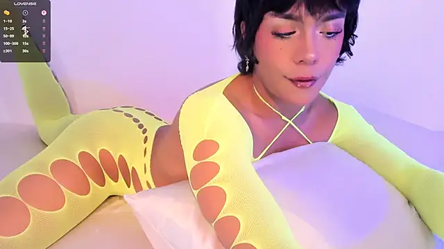 Snapshot of Danigio chatting on February 2026 10:04:01 PM Danigio online show from February 2026 10:04:01 PM