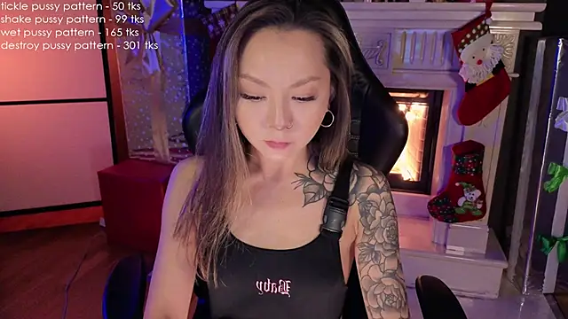 im casey online show from December 2024 05:42:02 AM