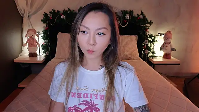 im casey online show from December 2025 06:19:01 AM