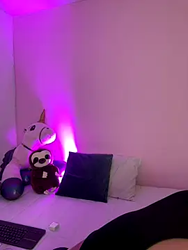 Oriana Guzman online show from November 2025 01:27:01 AM