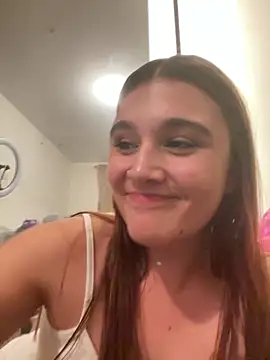 Snapshot of Magic-Smilee chatting on September 2025 11:32:02 PM Magic-Smilee online show from September 2025 11:32:02 PM