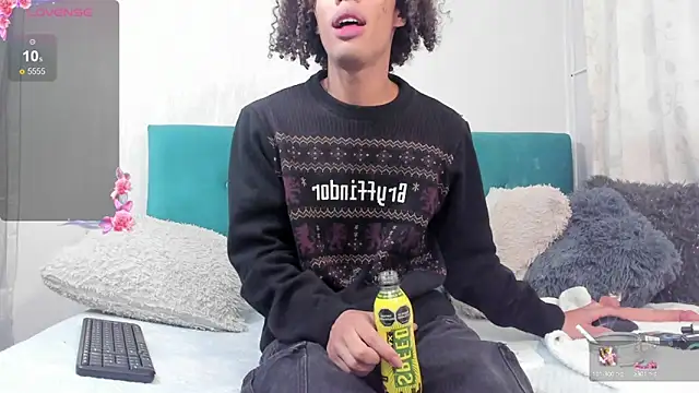 Snapshot of kleo_helenos chatting on February 2025 02:58:02 AM kleo helenos online show from February 2025 02:58:02 AM