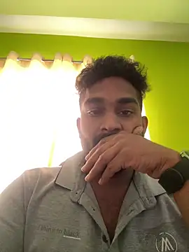 Handsomehunk 4U online show from December 2024 06:43:02 AM