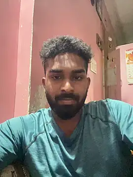 Handsomehunk 4U online show from December 2024 03:39:01 PM