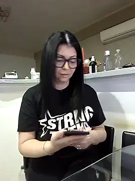 Milf Abigail online show from November 2025 01:49:01 AM