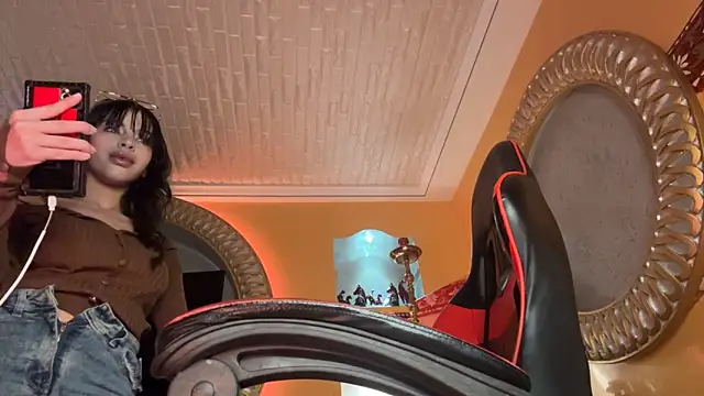 Snapshot of ORLA86 chatting on January 2025 12:35:01 PM ORLA86 online show from January 2025 12:35:01 PM