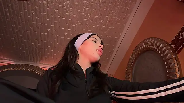 Snapshot of ORLA86 chatting on March 2025 12:20:01 AM ORLA86 online show from March 2025 12:20:01 AM