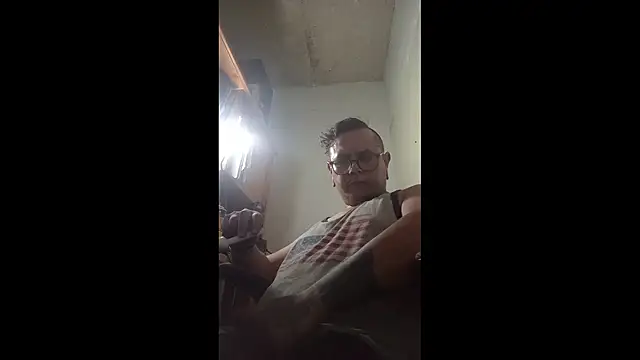 AlanDickson online show from November 2025 10:37:01 AM