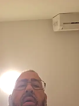 Snapshot of polla_calientes47 chatting on November 2025 04:18:02 PM polla calientes47 online show from November 2025 04:18:02 PM