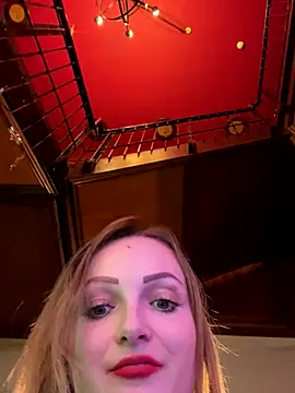 LadyTatiana Madam online show from December 2024 05:17:02 PM