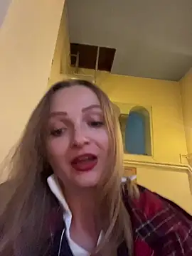 LadyTatiana Madam online show from December 2025 03:43:01 PM