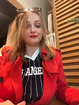 LadyTatiana Madam online show from December 2025 02:22:02 PM