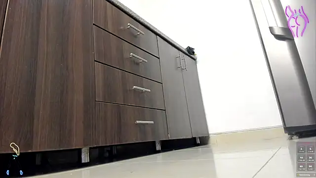 lulu 072 online show from December 2024 07:21:02 PM