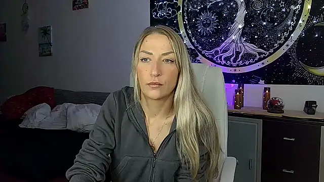 SexxyLiviaa online show from November 2025 01:41:01 AM