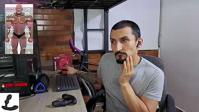 Snapshot of Marck_Muscle chatting on July 2026 04:19:01 AM Marck Muscle online show from July 2026 04:19:01 AM