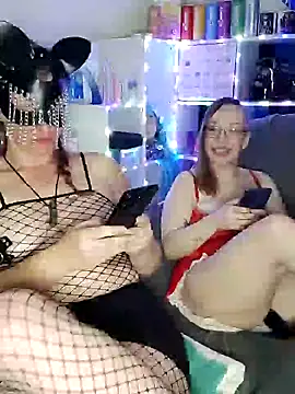 Snapshot of Isabella_Geney chatting on December 2024 10:30:02 PM Isabella Geney online show from December 2024 10:30:02 PM