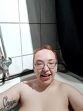 Isabella Geney online show from March 2026 07:17:01 PM