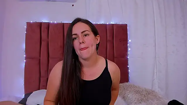 Snapshot of AURORA_FRANKLIN chatting on December 2024 06:53:02 PM AURORA FRANKLIN online show from December 2024 06:53:02 PM