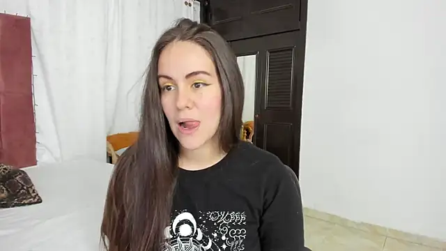 Snapshot of AURORA_FRANKLIN chatting on February 2025 01:24:01 PM AURORA FRANKLIN online show from February 2025 01:24:01 PM