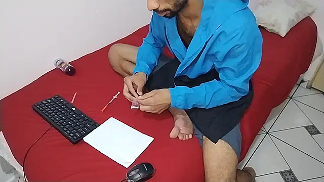 UncutToyBoy23cm online show from March 2025 04:10:01 AM