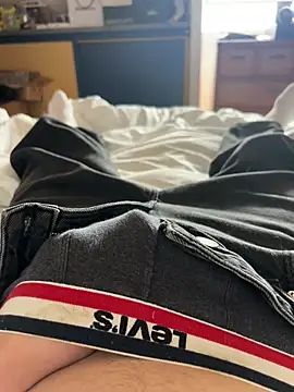 Maxxxooouuu online show from May 2026 01:50:01 PM