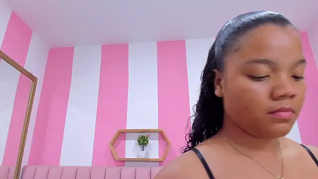 ISABELLA 020 online show from February 2025 12:20:01 PM