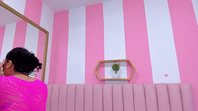 ISABELLA 020 online show from March 2025 11:05:01 AM