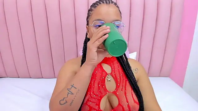 ISABELLA 020 online show from March 2025 11:42:01 AM