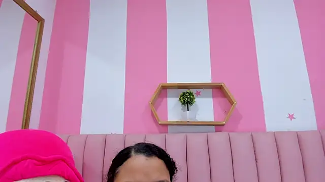 ISABELLA 020 online show from September 2025 12:31:02 PM