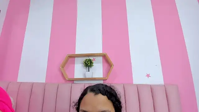 ISABELLA 020 online show from February 2026 12:16:01 PM