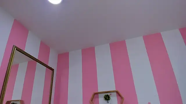 ISABELLA 020 online show from March 2026 12:22:01 PM