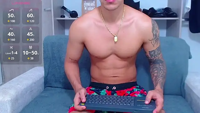 Tristan-bm online show from October 2025 11:32:02 AM