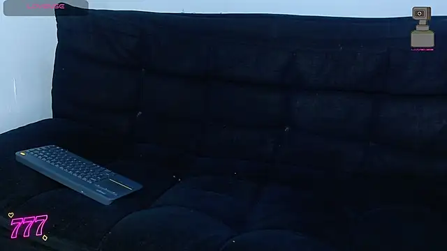 Tristan-bm online show from April 2026 11:27:02 PM