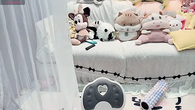 AKiKi711 online show from March 2026 02:54:02 PM