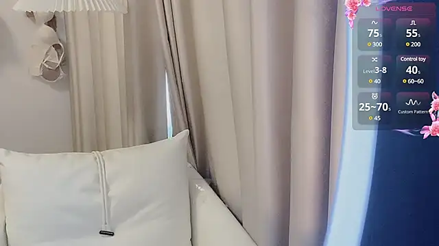 Snapshot of NIna-7 chatting on March 2025 06:22:01 AM NIna-7 online show from March 2025 06:22:01 AM