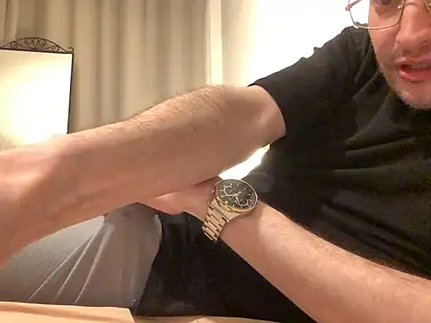 Hebrewhammers42 online show from March 2026 09:08:01 PM