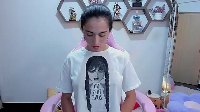 SharonSander online show from January 2025 09:15:01 AM