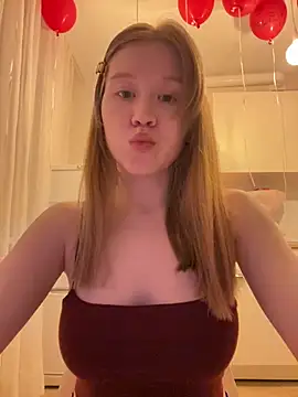 Eva Weyne online show from March 2026 09:14:01 PM