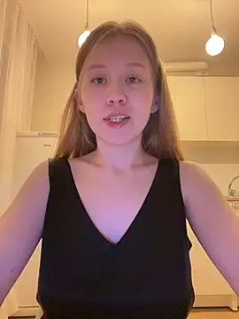 Snapshot of Eva_Weyne chatting on July 2026 10:14:01 PM Eva Weyne online show from July 2026 10:14:01 PM