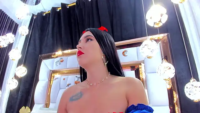 SarayRoyse online show from October 2025 07:26:02 PM