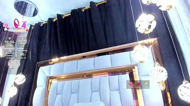 SarayRoyse online show from November 2025 07:32:02 PM