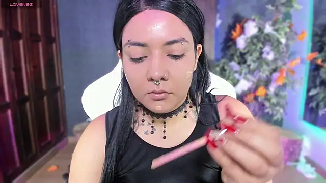 Evelynn online show from October 2025 10:41:01 AM