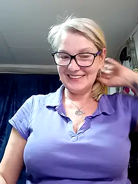 irinamaux online show from April 2026 05:14:02 PM