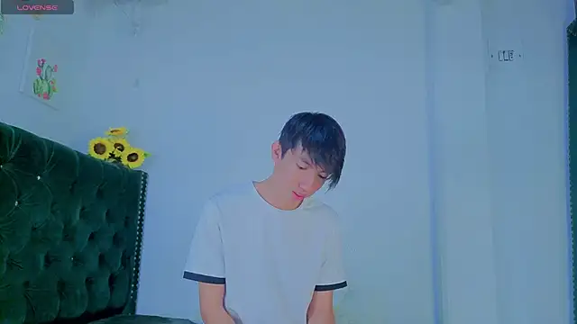 Levii Ackermann online show from April 2026 01:49:02 PM