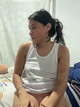 Tamiapple online show from December 2025 03:12:01 AM